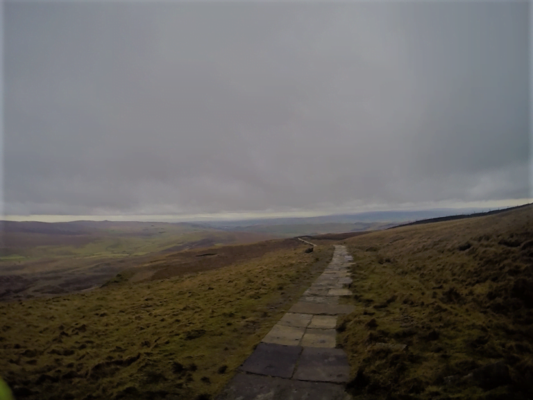 Montane Spine Race 268 mil – L1 až T6 – Z mrtvých vstání